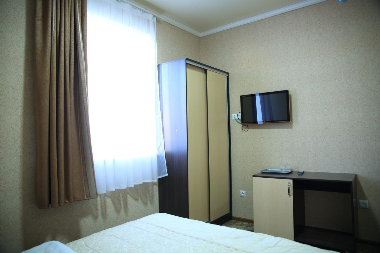 Aska Hotel Naryn Esterno foto