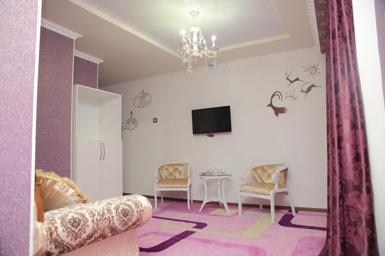 Aska Hotel Naryn Esterno foto